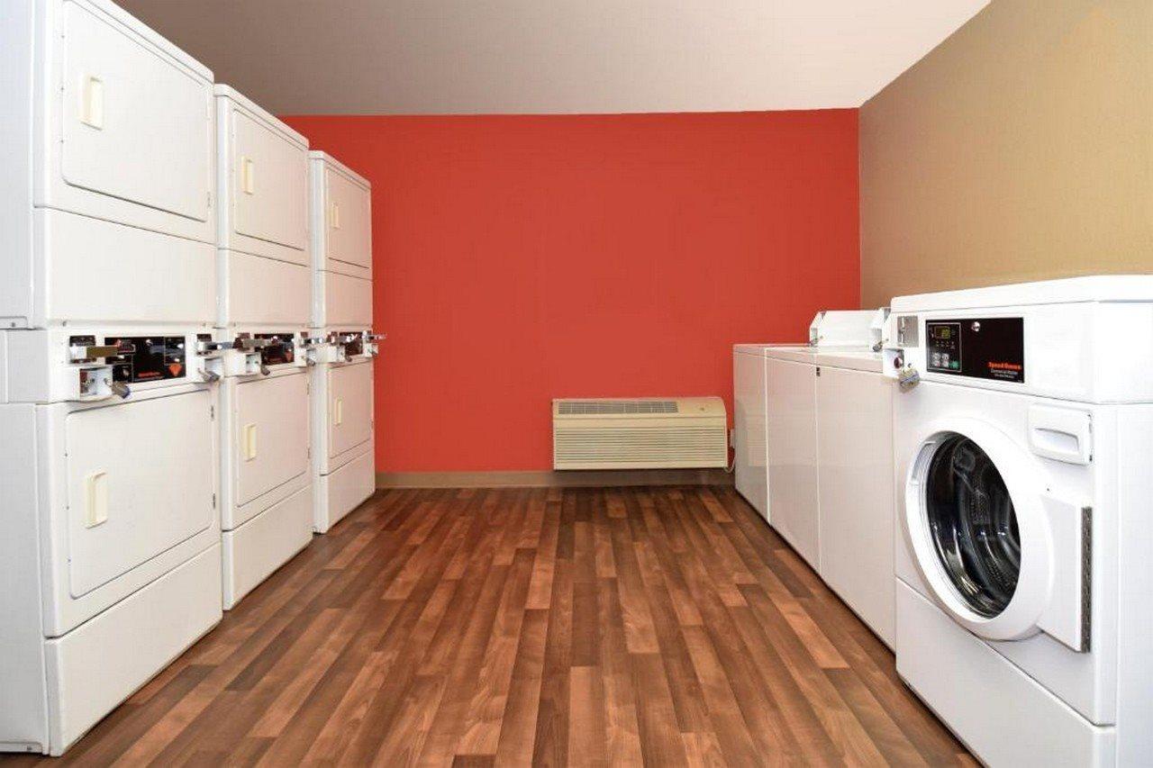 Extended Stay America Select Suites - Detroit - Novi - Haggerty Road Northville Bagian luar foto