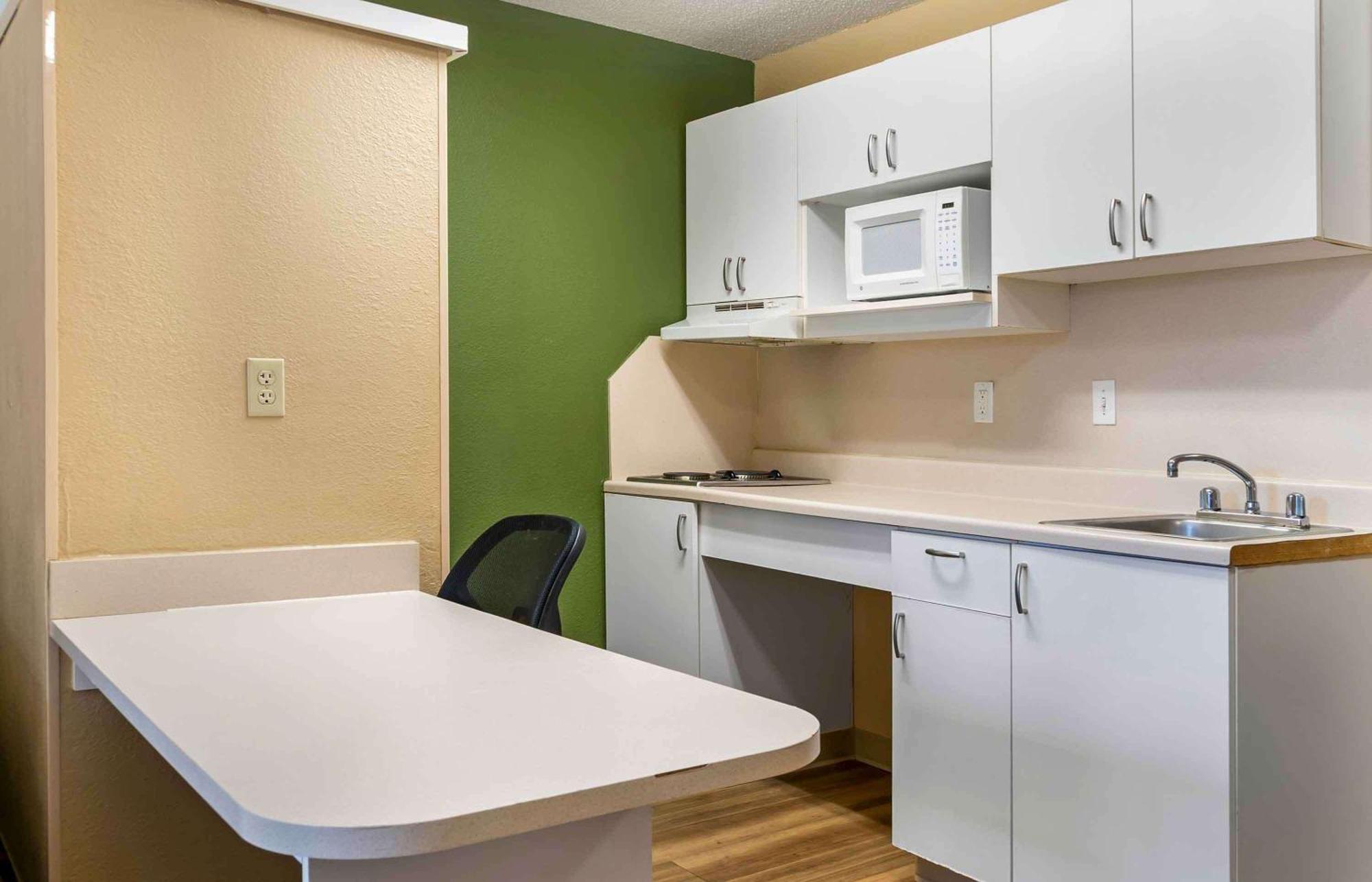 Extended Stay America Select Suites - Detroit - Novi - Haggerty Road Northville Bagian luar foto