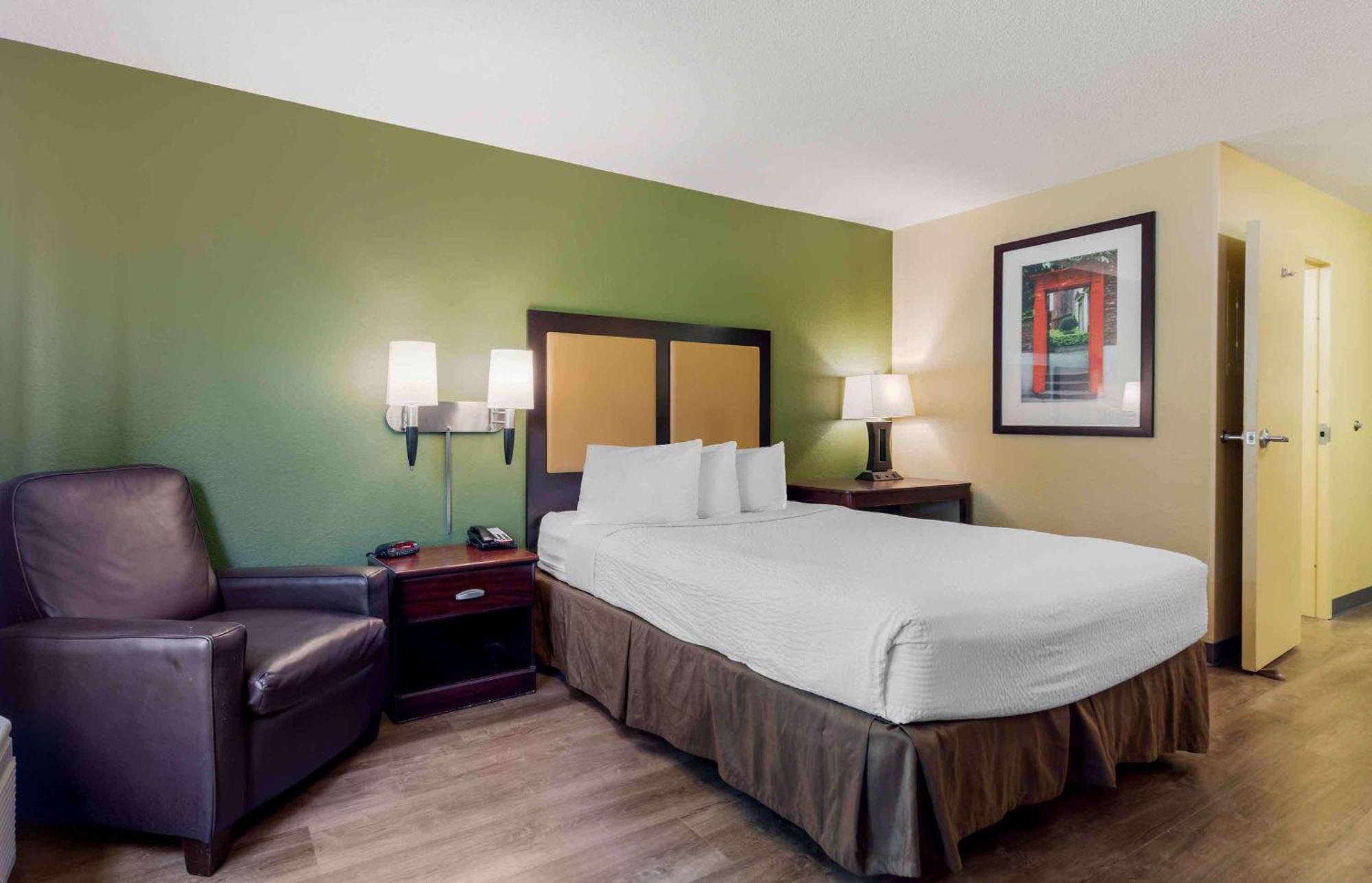 Extended Stay America Select Suites - Detroit - Novi - Haggerty Road Northville Bagian luar foto