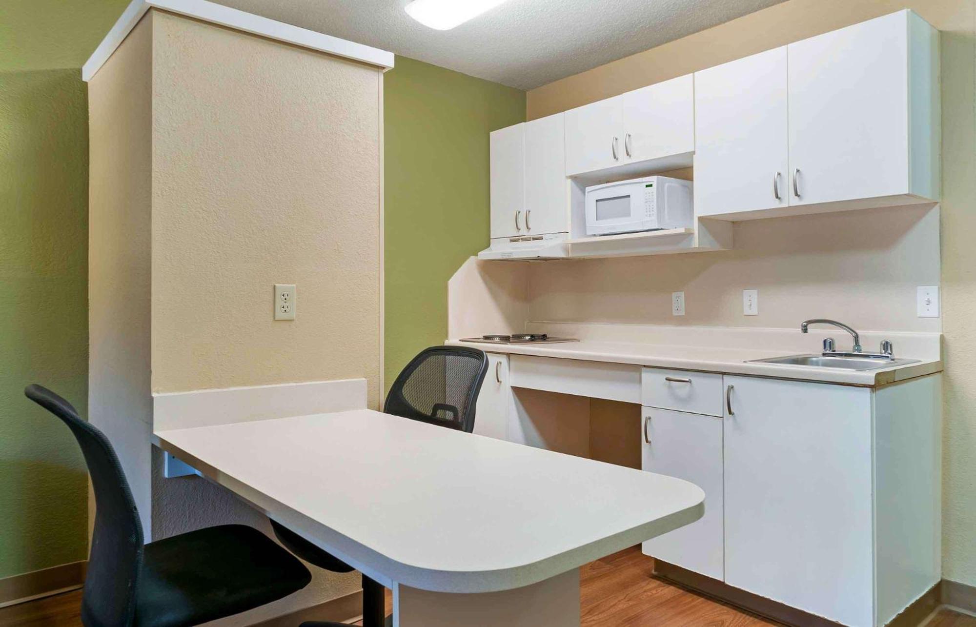 Extended Stay America Select Suites - Detroit - Novi - Haggerty Road Northville Bagian luar foto
