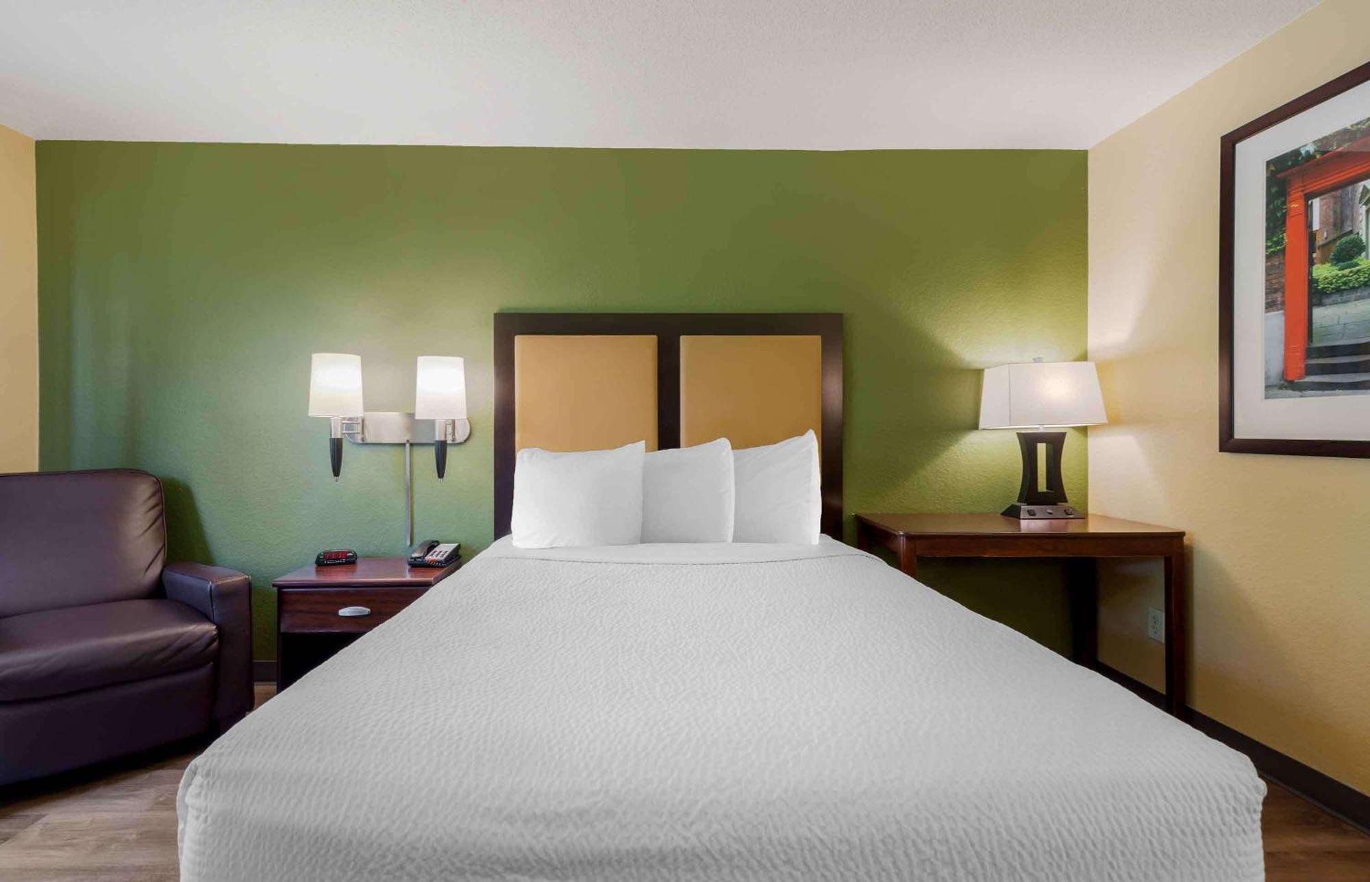 Extended Stay America Select Suites - Detroit - Novi - Haggerty Road Northville Bagian luar foto