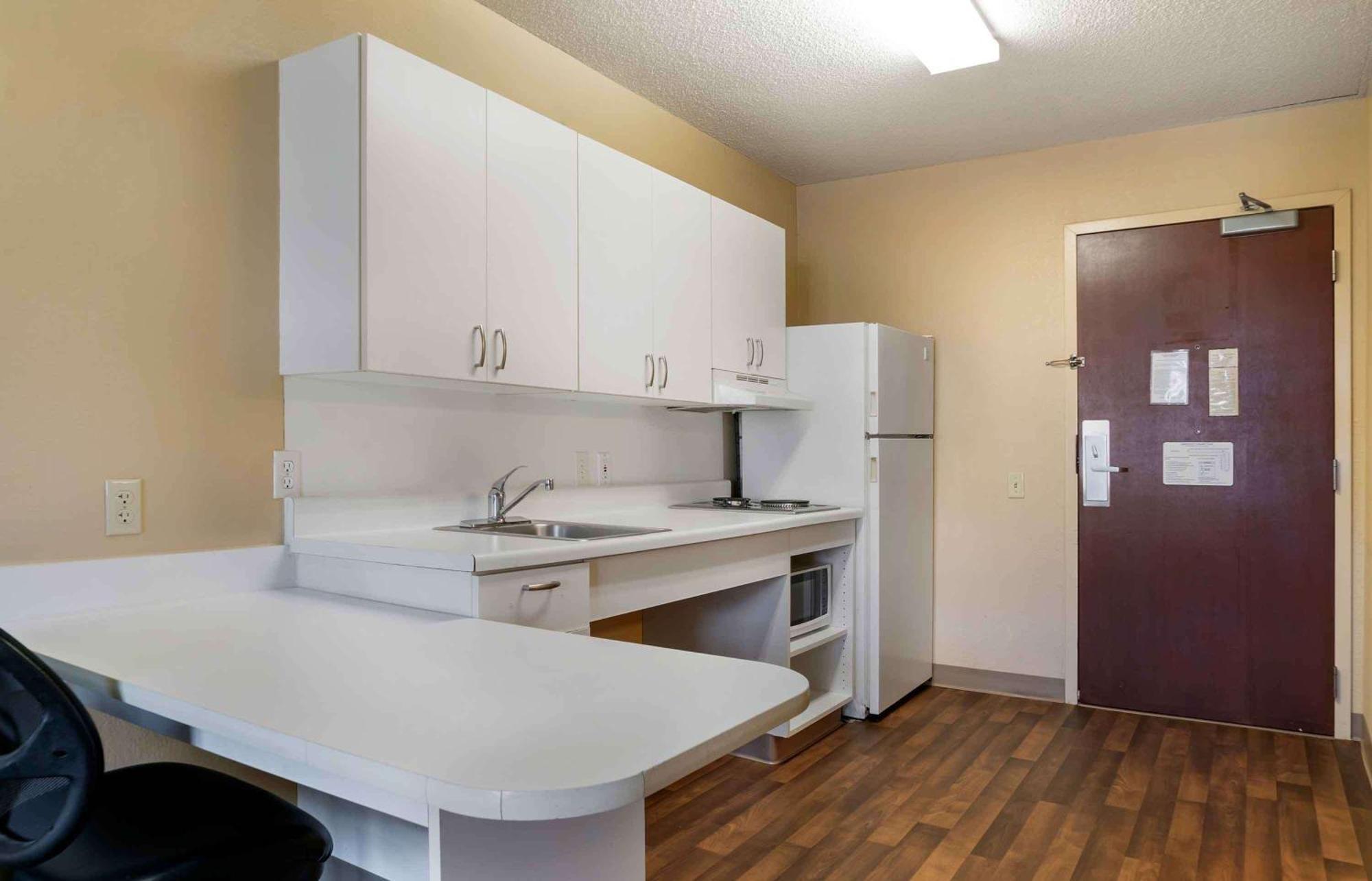 Extended Stay America Select Suites - Detroit - Novi - Haggerty Road Northville Bagian luar foto