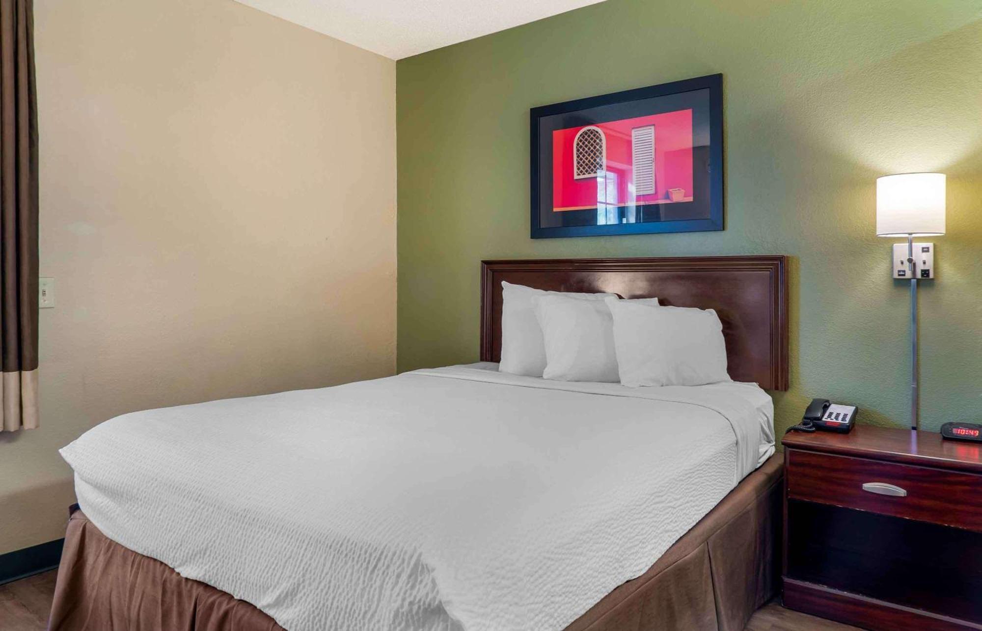 Extended Stay America Select Suites - Detroit - Novi - Haggerty Road Northville Bagian luar foto