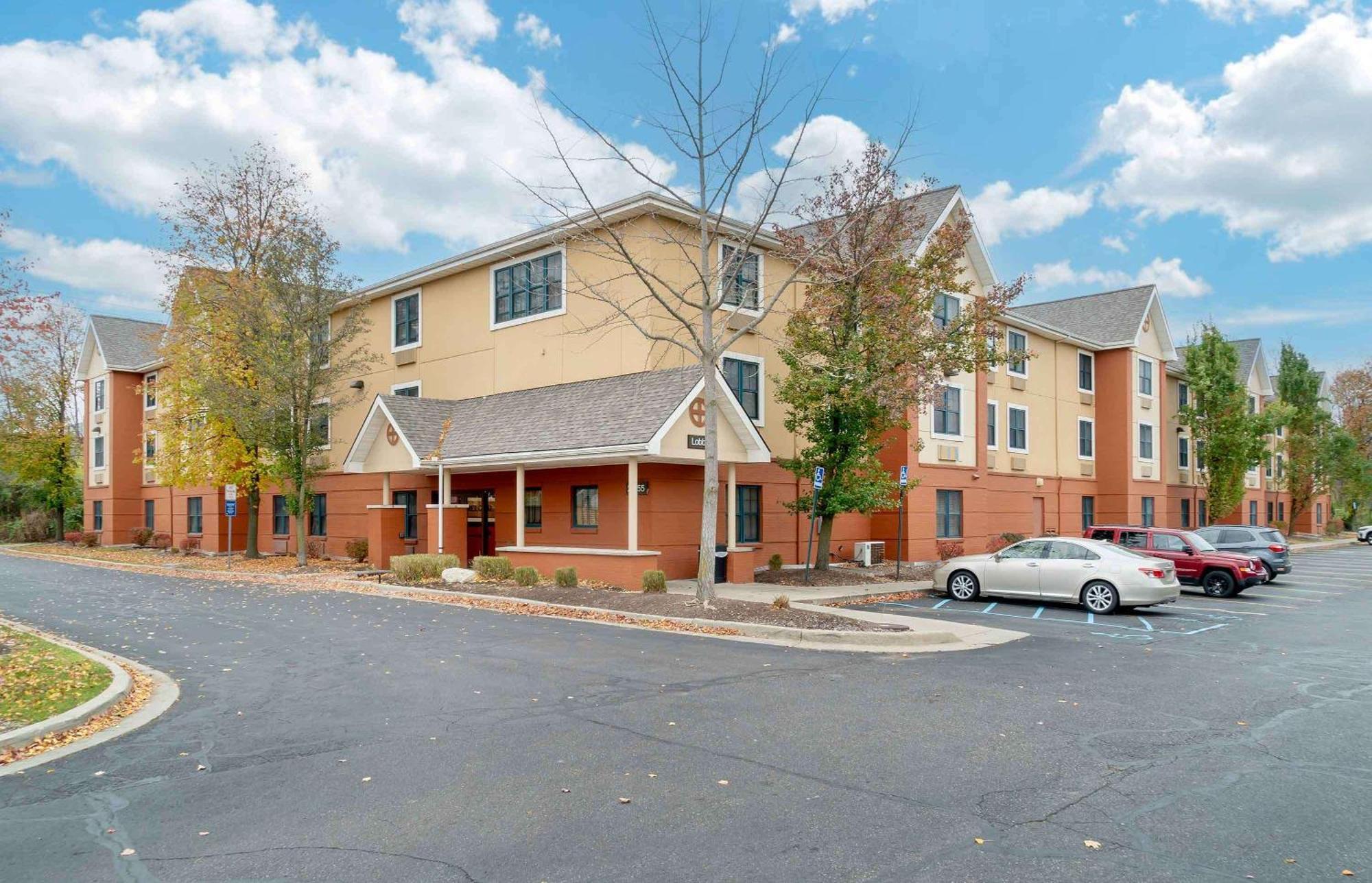 Extended Stay America Select Suites - Detroit - Novi - Haggerty Road Northville Bagian luar foto